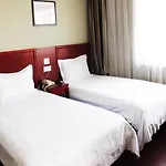 Greentree Alliance Shanghai Fengzhuang Metro Station Hotel